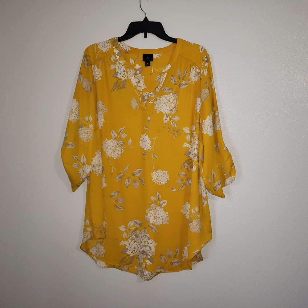 Worthington Woman Gold Blouse Floral Print